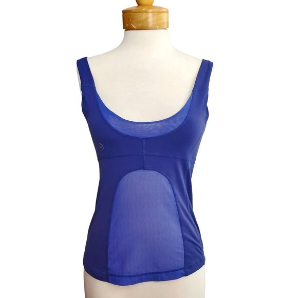 SALE Lululemon Sports Tank Top Built-in Bra Mesh Panels Periwinkle Blue Yoga 4 - Picture 1 of 7